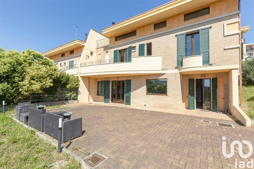 Detached house / Villa for sale 300 m² - 4 bedrooms - Cingoli