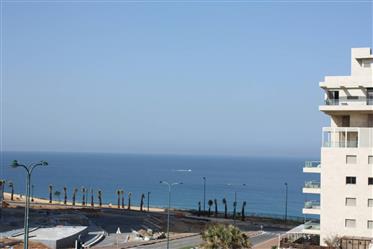 Apartamento com vista para o mar (110m2)