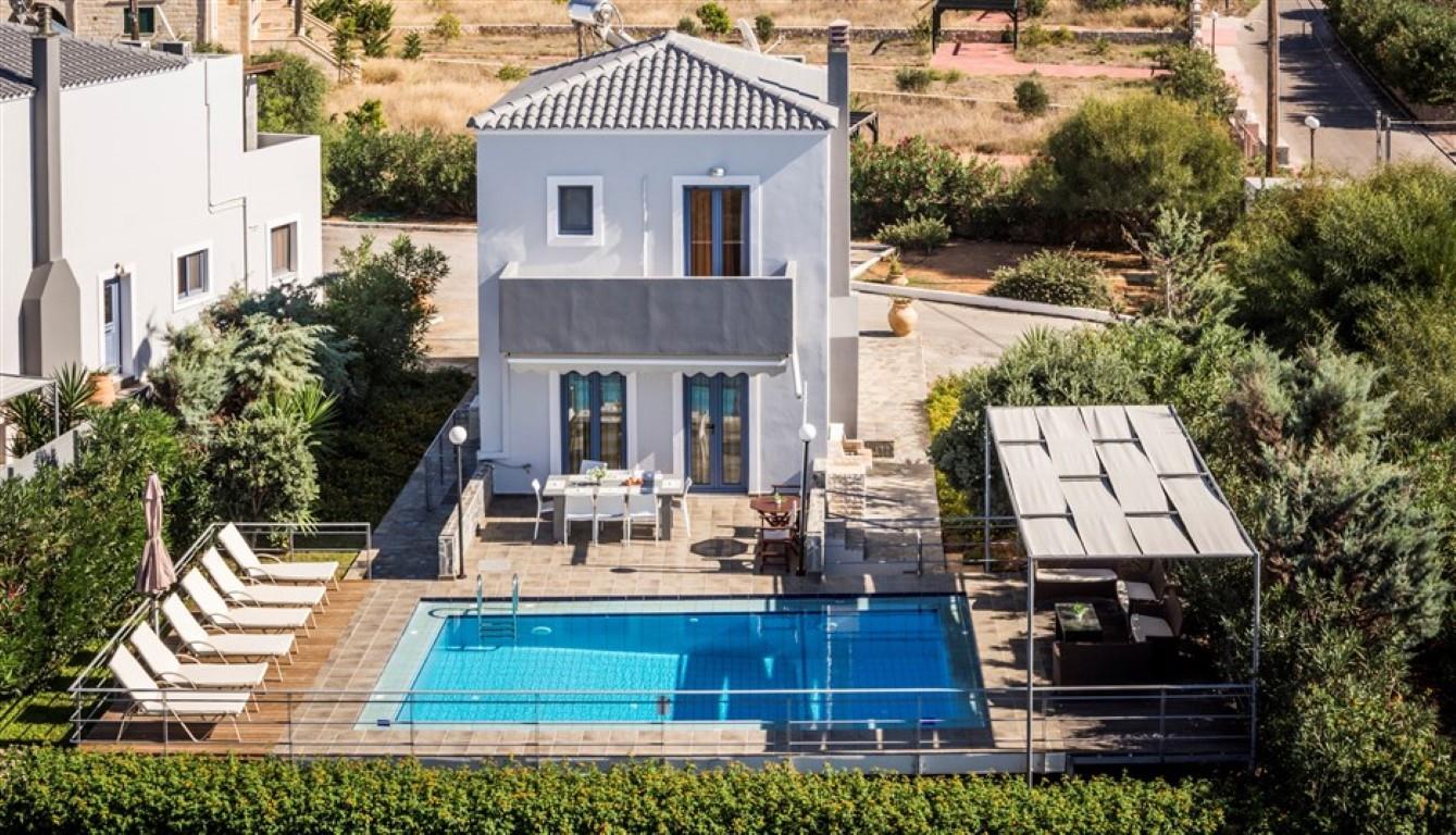 Luxusvillen von 181 m² zum Verkauf in Stavros, Chania: Private Pools und Meerblick