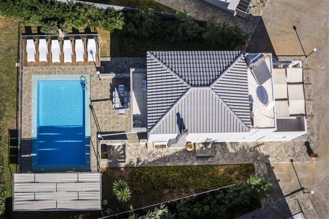 Luxusvillen von 181 m² zum Verkauf in Stavros, Chania: Private Pools und Meerblick