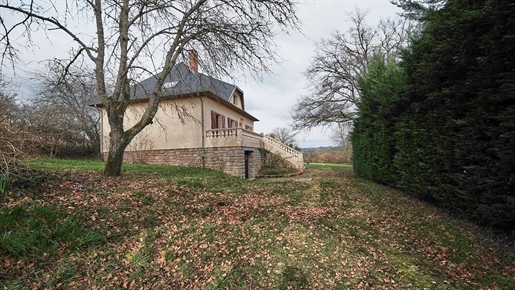 Detached house with large garden for sale in the Morvan