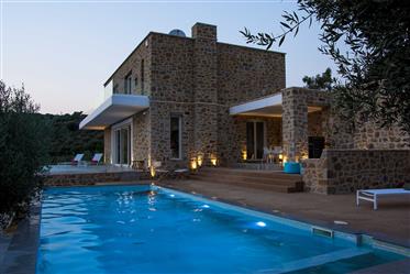 Luksus villa med uhindret udsigt over havet og Costa Navarino Golf bane
