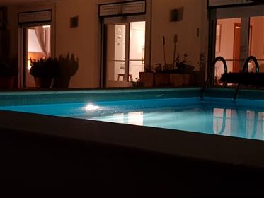 Privat pool + 200 kvm terrasse, Lissabon