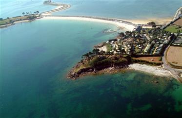 Brittany zemljišta izgrađeno lice more