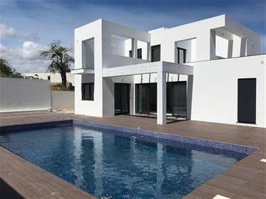 Contemporary Villa-large swimming pool