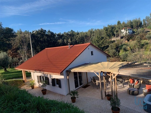 Country House with 2 Rooms in Leiria with 149,00 m²