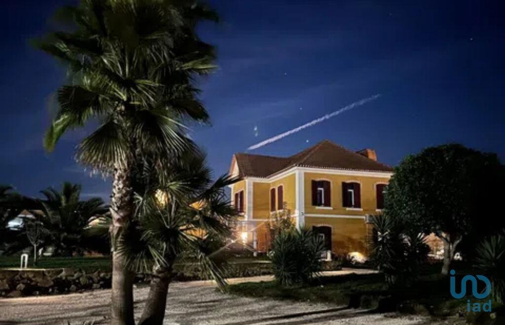 Traditional house with 10 Rooms in Pedrógão Grande with 720,00 m²