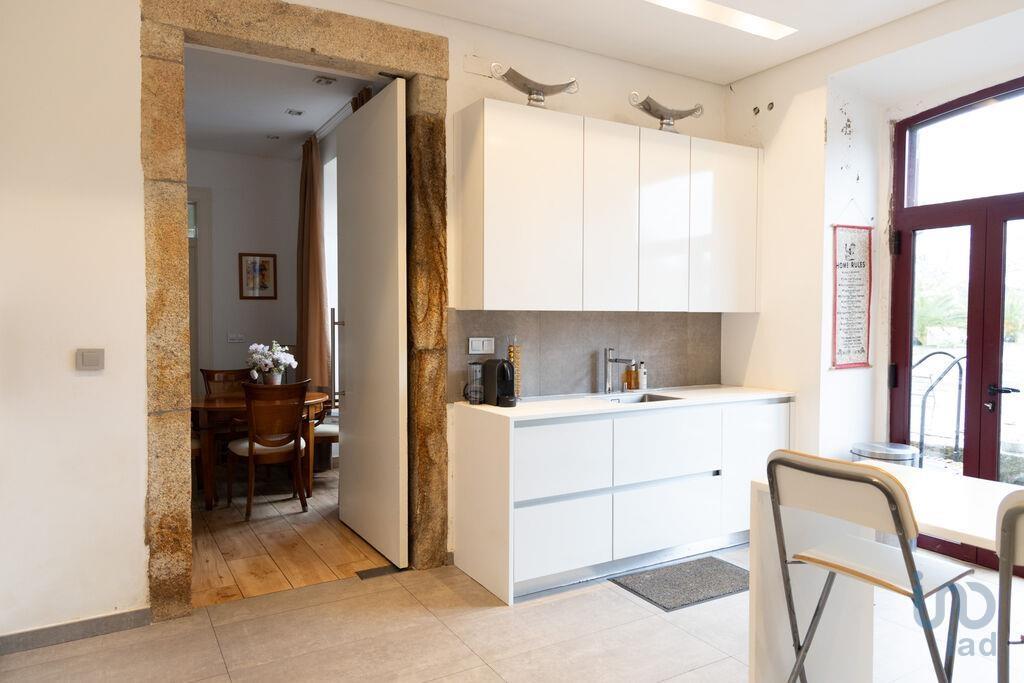 Traditional house with 10 Rooms in Pedrógão Grande with 720,00 m²