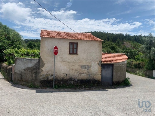 Village house with 3 Rooms in Leiria with 1202,00 m²