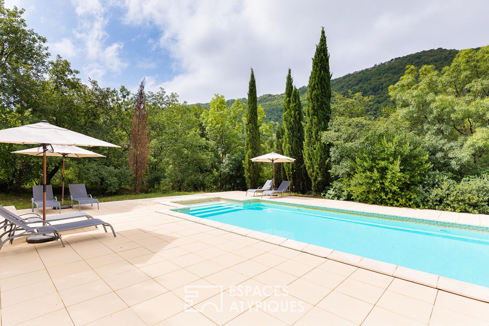 Character property and gîte in the heart of Saint Antonin Noble Val