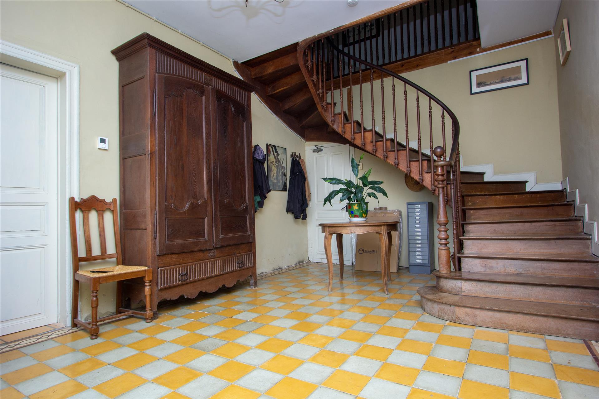 19C maison de maitre with large independent  gite / business premises