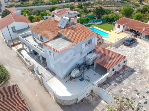 Algoz Komplett renovierte freistehende 5-Bett-Villa zum Verkauf