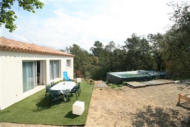 Villa neuve avec garage. 135 m²