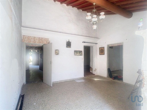 Village house with 3 Rooms in Bencatel with 136,00 m²