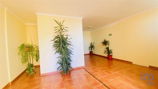 Housing with 4 Rooms in Madeira with 120,00 m²