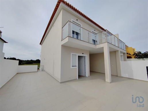 Casa / Villa T2 em Faro de 140,00 m²