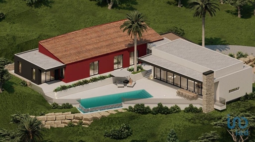 Casa / Villa T4 em Faro de 235,00 m²