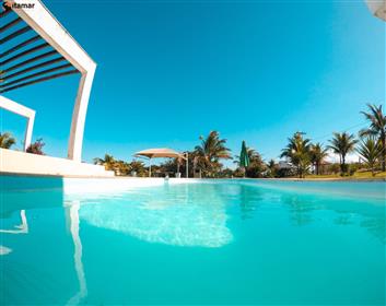Villa eccellente con 3.300 m ² nel condominio residenziale di Guarapari Lagoa da Praia 