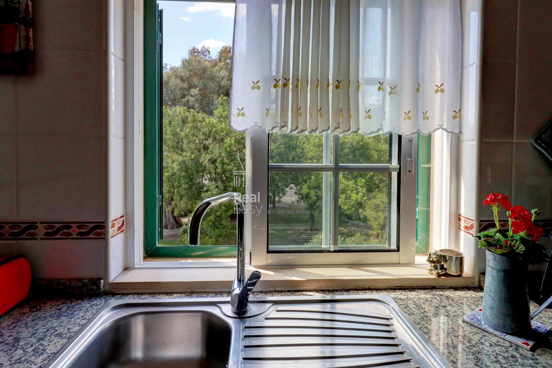 Appartement meublé de 2 chambres – près du golf de Benamor et des cabanes de Tavira