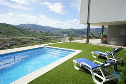 Dom na wsi z 3 pokojami w Vila Real o powierzchni 370,00 m²