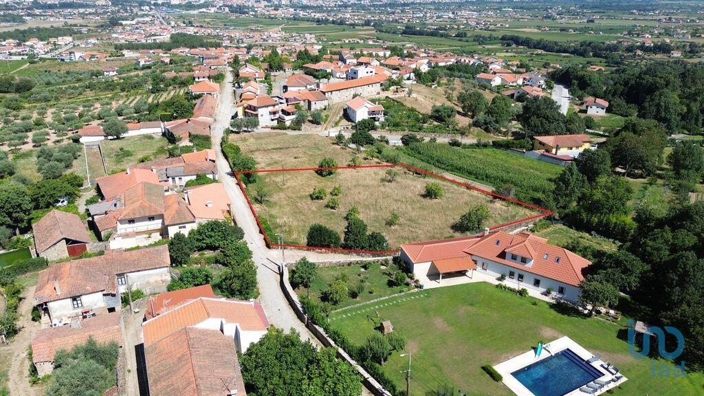 Terrain à Vilar de Nantes de 2950,00 m²
