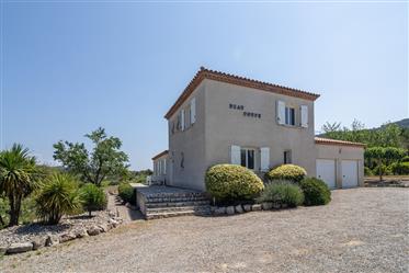For sale luxury and spacious villa in the South of France (Languedoc)