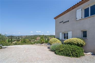 For sale luxury and spacious villa in the South of France (Languedoc)