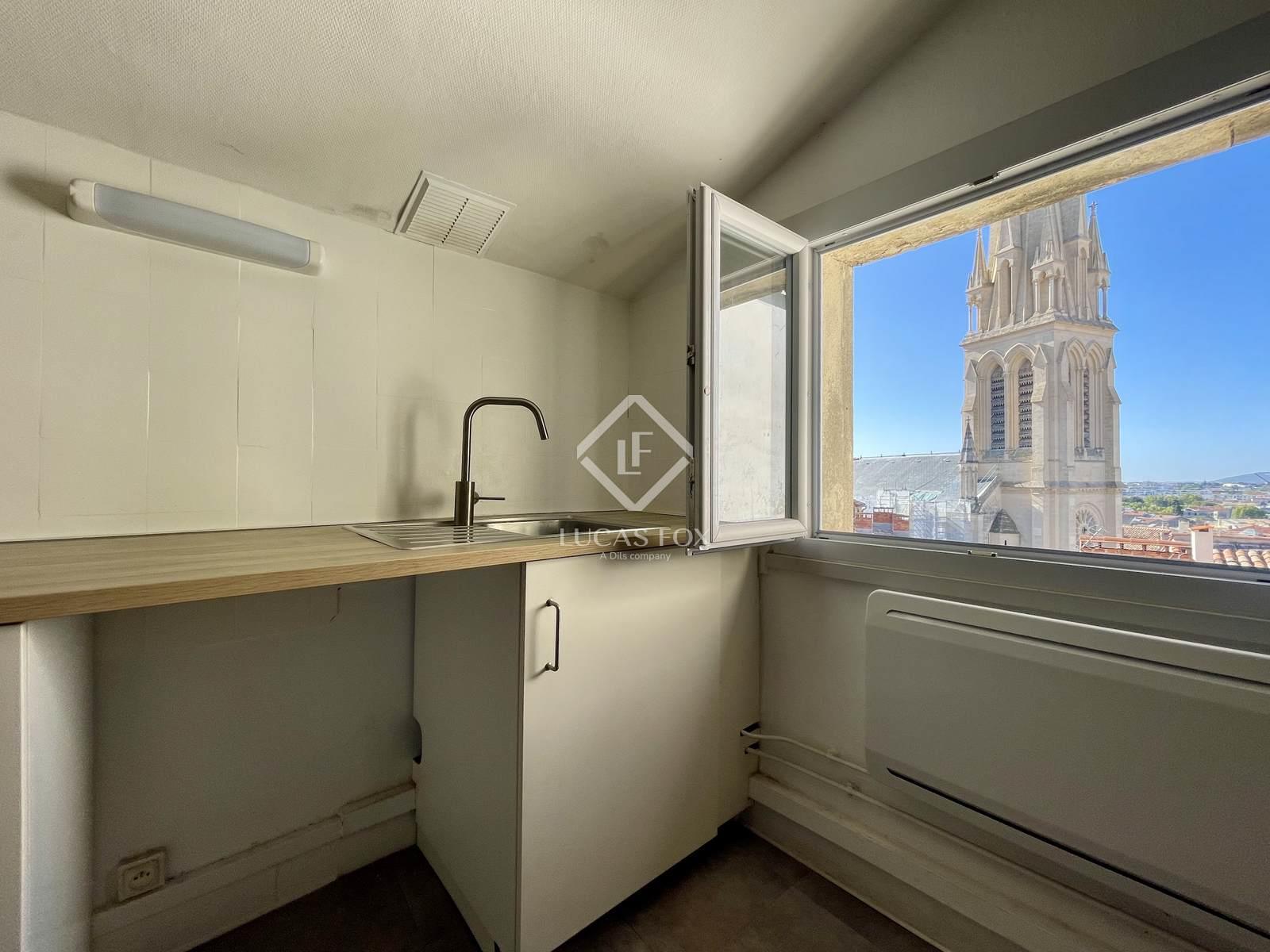 Purchase: Apartment (34000)