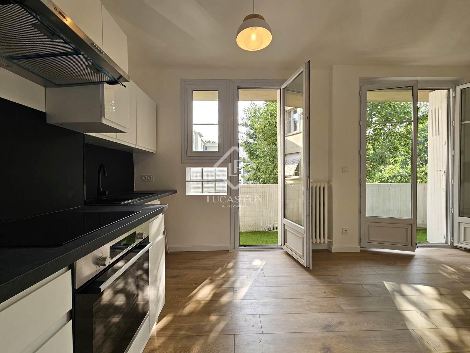 Purchase: Apartment (34090)