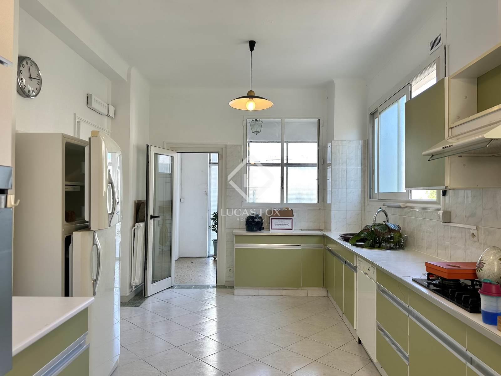 Purchase: Apartment (34000)