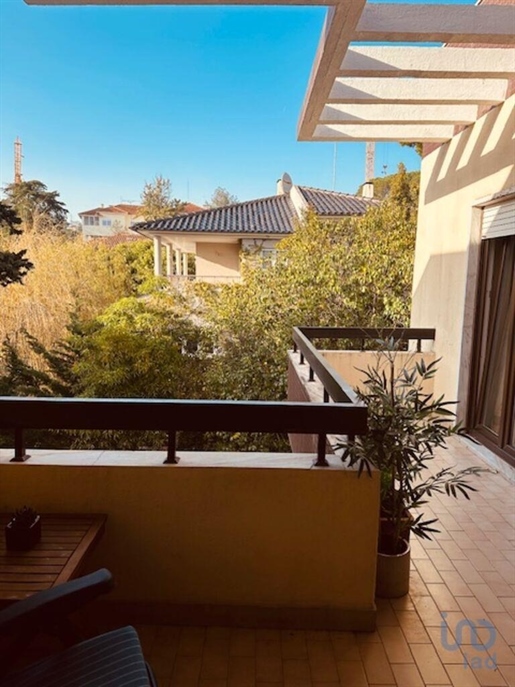Apartment with 2 Rooms in Lisboa with 132,00 m²