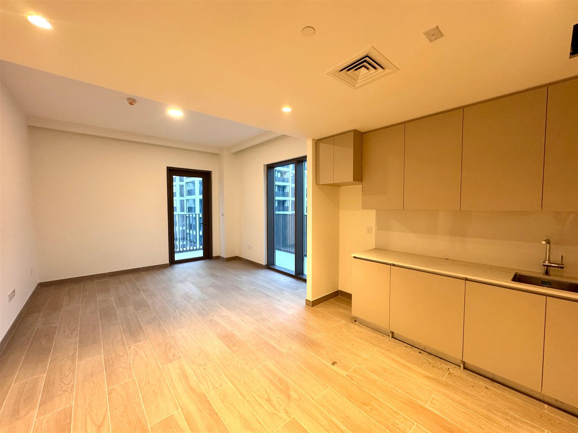 Spacious 1Br - Brand New - Prime Location