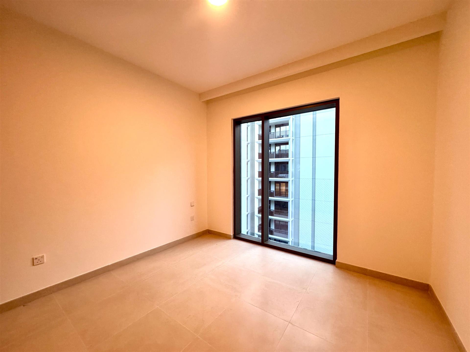 Spacious 1Br - Brand New - Prime Location