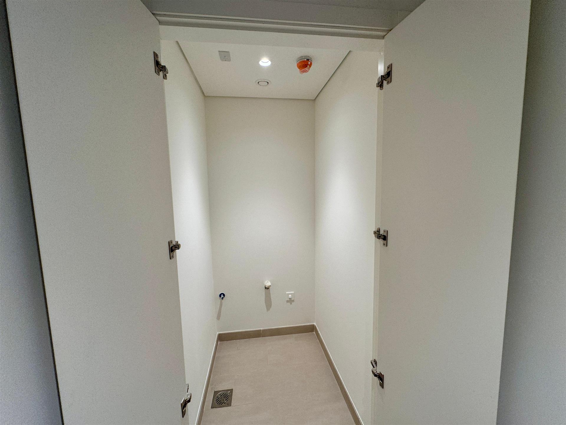 Spacious 1Br - Brand New - Prime Location