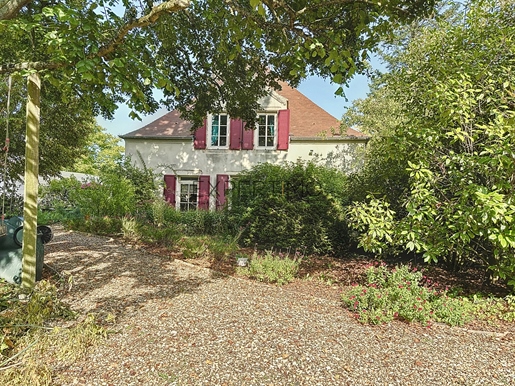 Außergewöhnliches Haus mit Pool in Demerey 71 (15 Minuten von Châlon sur Saône entfernt)
