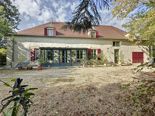 Außergewöhnliches Haus mit Pool in Demerey 71 (15 Minuten von Châlon sur Saône entfernt)