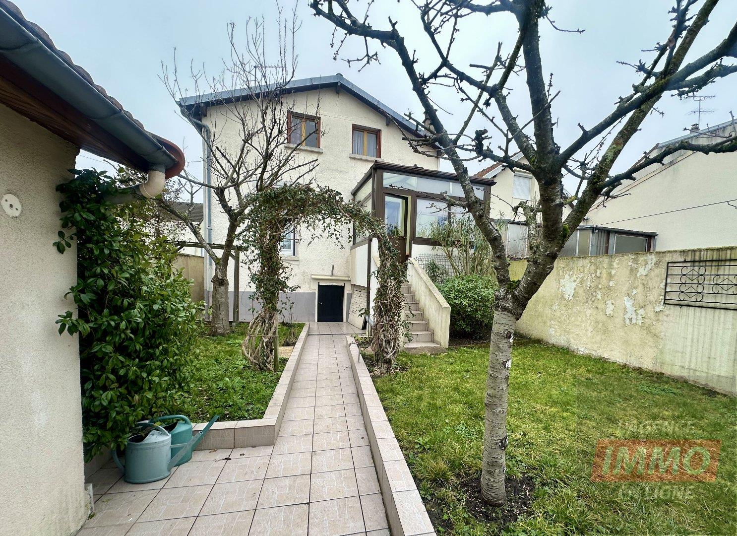 Drancy, Maison 5 Pièces,161 m2