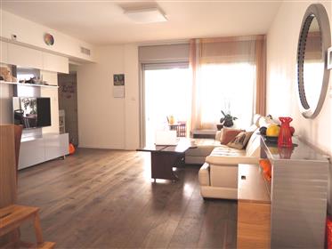 Nära Sea 5 Rooms Apartment