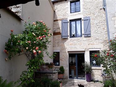 Village House 50 min from Dijon