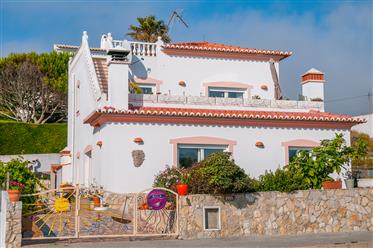 Villa meren rannalla Monte Clerigo, lähellä Aljezur etsii uusia omistajia