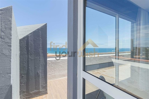 1 bedroom flat with magnificent beach view