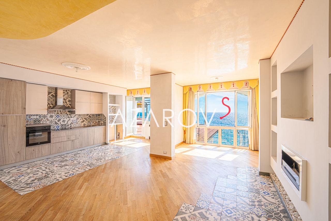 Penthouse in Sanremo on the seafront