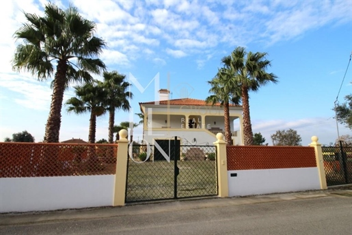 Advert picture