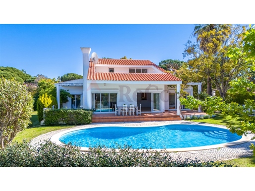3-Bedroom villa with opportunity to extend in Vale do Lobo