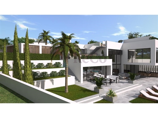 3-Zimmer-Villa in Vale do Lobo mit genehmigtem Projekt