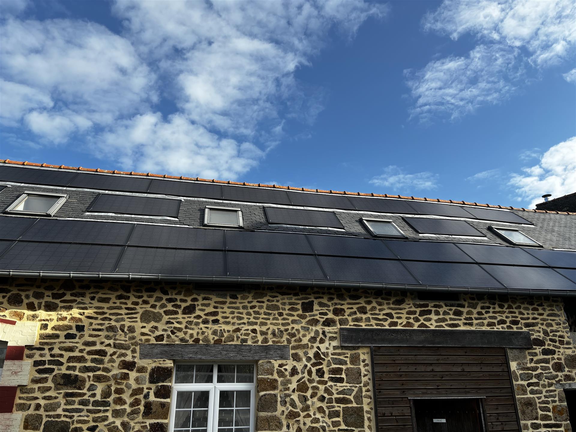 Impressive Converted Old Mill in Rural Mayenne – Established Business Opportunity: 3 Gites