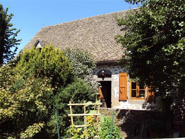 Typisk tradisjonelt hus i Auvergne