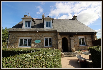 Beauvoir - Immediate proximity to Mont-Saint-Michel - House: 296 m2 - 7 guest rooms with shower room