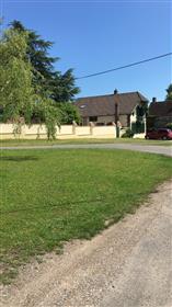 Μονοκατοικία προς πώληση στο χωριό βόρεια Βουργουνδία Dixmont France
