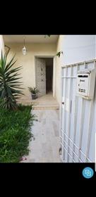 "Bella casa tunisina all'estero, La Marsa Tabag, quartiere custodito privatamente & Big Garden"